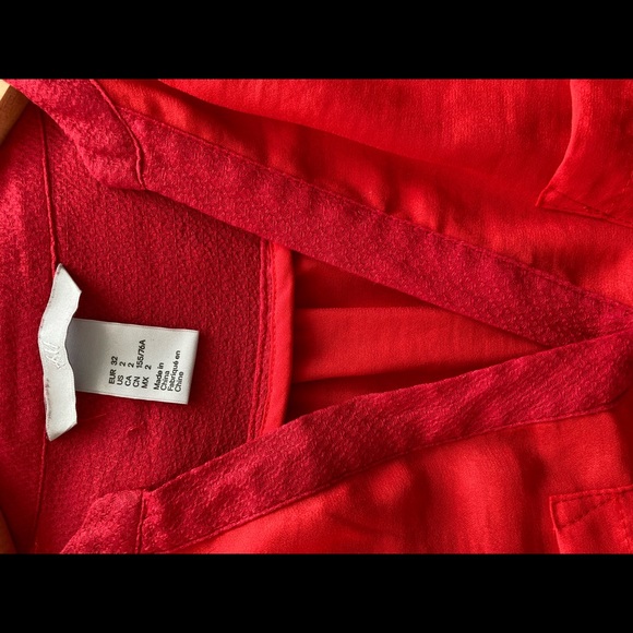 H&M Red 3/4 Sleeve Top - Picture 4 of 7